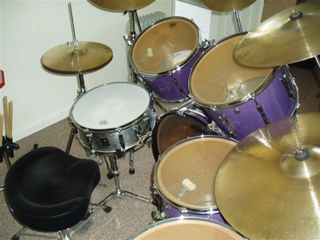 Kim bought the basic four-drum kit set up in 1974